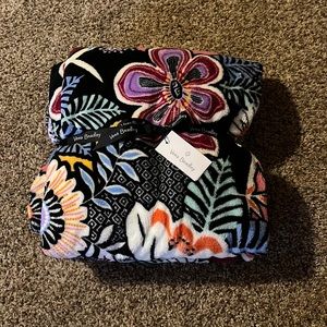 Vera Bradley Throw Blanket (Kauai Floral)